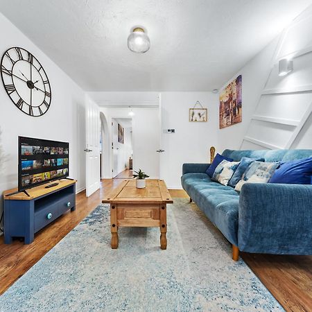 Quirky Canary 2Bed, Free Parking, Smart Tv & Games London Exterior photo